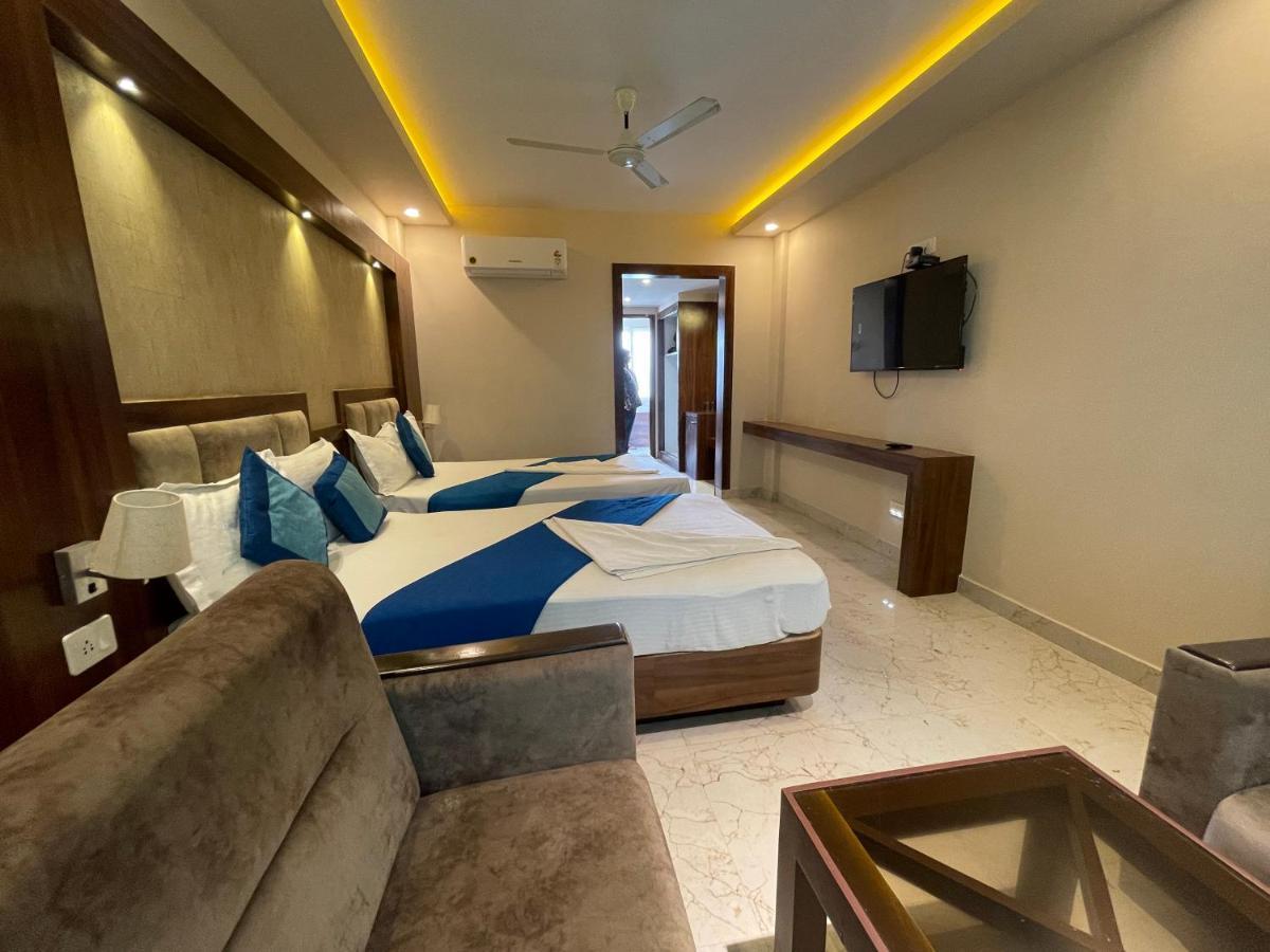Hotel Ambika Palace New