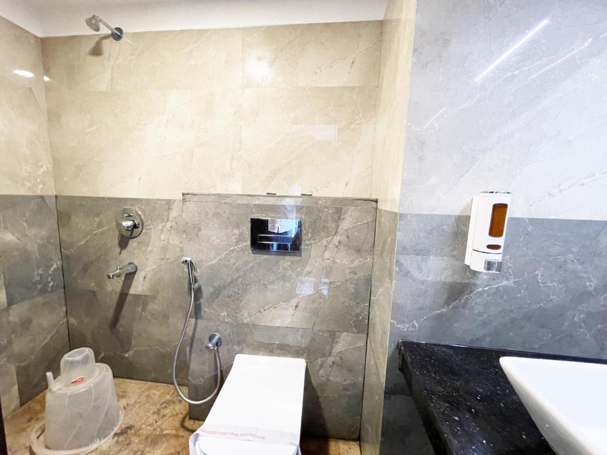 Ambika Palace New Hotel